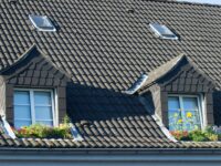 Czym pokryć dach? – podstawowe informacje